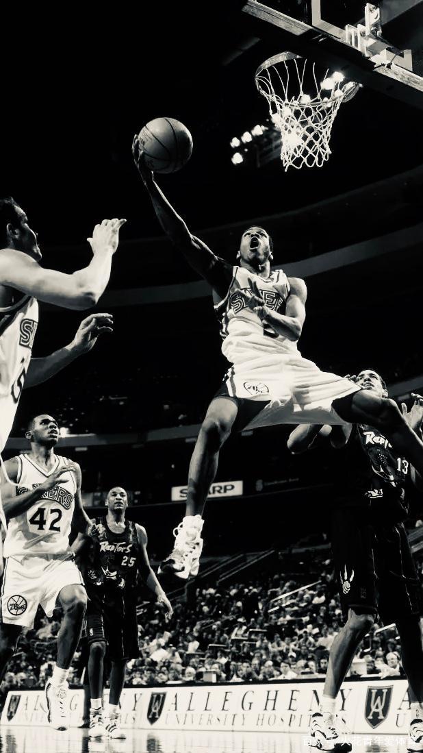 没有水货！NBA公布新秀榜TOP10：马刺榜眼重返前5 不愧是选秀大年（NBA新秀榜前十出炉：马刺榜眼重回前五，选秀大年名不虚传，无水货可言）