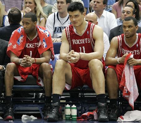 皮亚尼奇重返尤文训练基地，与斯帕莱蒂、基耶利尼合影（皮亚尼奇回到尤文训练基地，与斯帕莱蒂、基耶利尼同框合影）