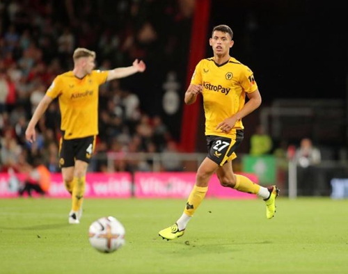 快船队记：伦纳德在今天的比赛中仍将受到出场时间限制（快船记者：莱昂纳德今日出场时间仍将受限）