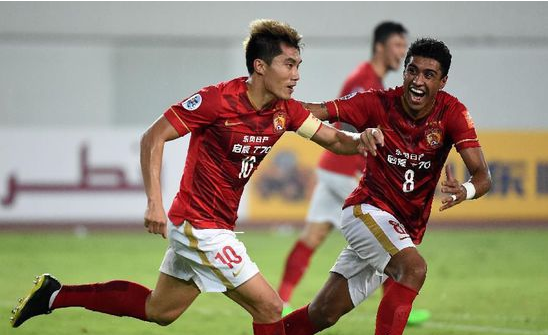 技能包丢了？申京12月份只进过1个三分，命中率6.25%（申京外线失准：12月三分仅1中，命中率仅6.25%）