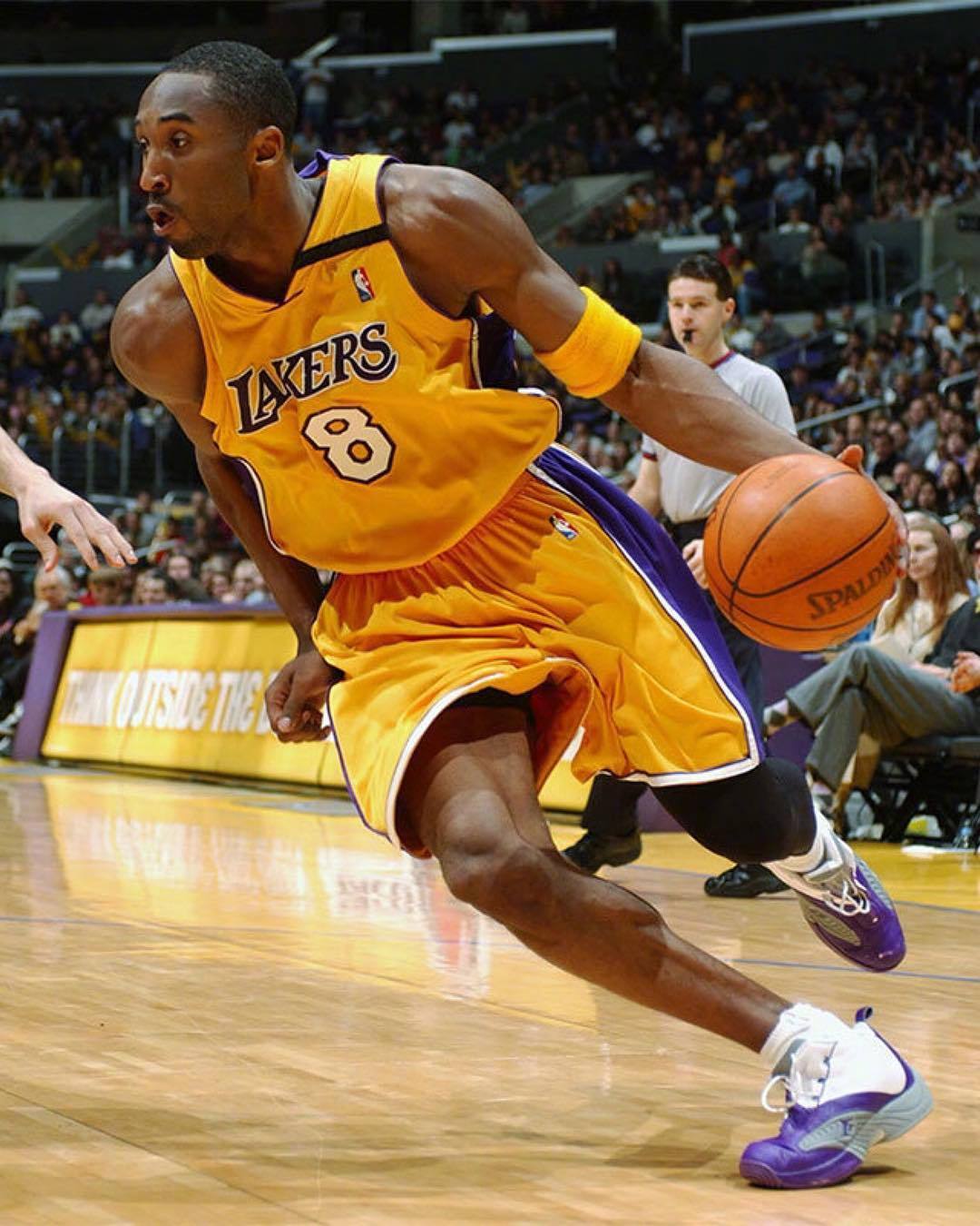 罗马诺：J罗将离开莱昂，2026年他将再度成为自由球员（罗马诺：J罗将告别莱昂，2026年重回自由身）