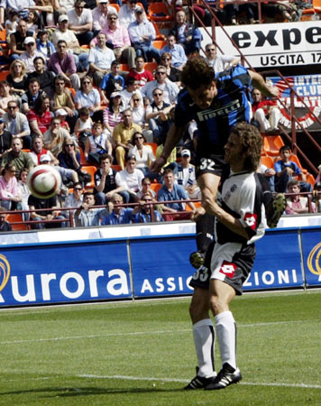 德罗西：热那亚主动向我发出邀约，现在渴望尽快拿到积分（德罗西称已获热那亚主动邀请，盼尽快抢分）