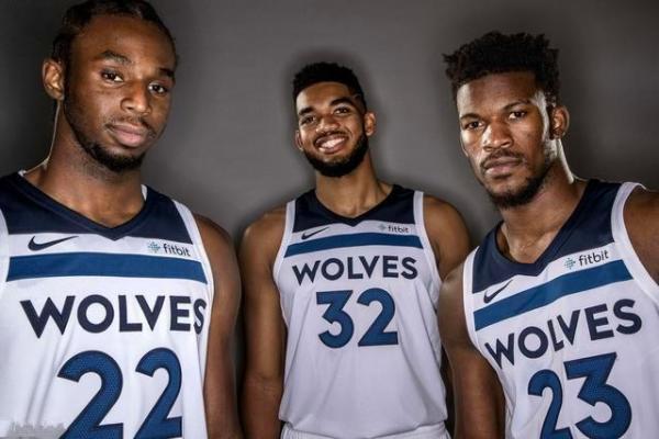 迪卡尼奥：我本认为国米能竞争欧冠榜首，现在却可能掉出前八（迪卡尼奥：曾以为国米能冲击欧冠头名，如今却可能无缘前八）