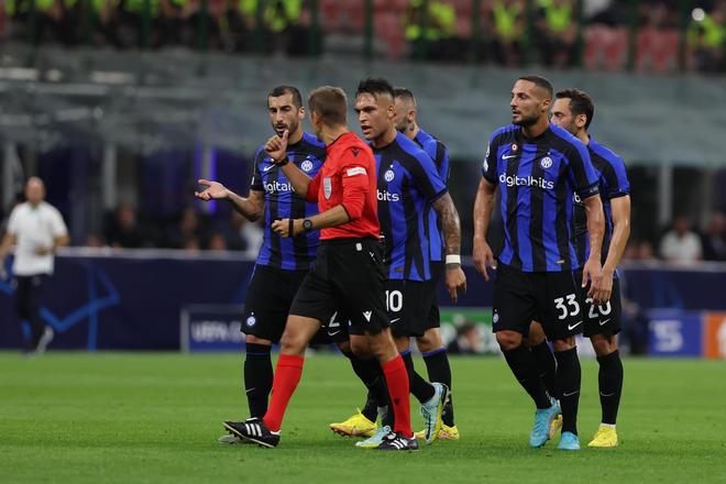 加斯佩里尼：红牌没问题但它改变了比赛；我们犯了严重的错误（加斯佩里尼：红牌无异议，但改变了比赛进程；我们出现了严重失误）