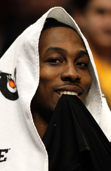 恐怖如斯！霍姆格伦本赛季出战时 雷霆战绩21-0保持不败（霍姆格伦出战即全胜！雷霆本季其登场时战绩21胜0负）